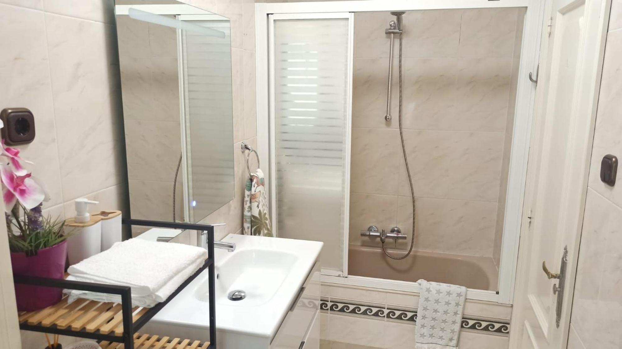 Ohana, Apartamento-Parking Privado Gratis-Centrico-Wifi-Ascensor-Sin Cuestas-82M2 Бермео Экстерьер фото